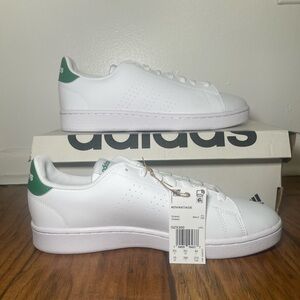 Cloud White / Green Men’s Advantage shoes Adidas sneakers  size 10 New with Box